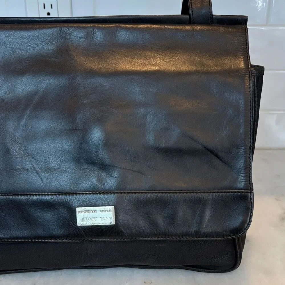 Kenneth Cole REACTION Leather Messenger Laptop Bag Briefcase Shoulder Crossbody